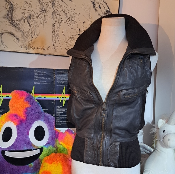 🌈MANGO LEATHER VEST SMALL - Picture 5 of 8